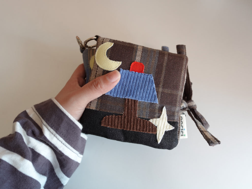 “The Lamp” – Fabric Polaroid Foto Album