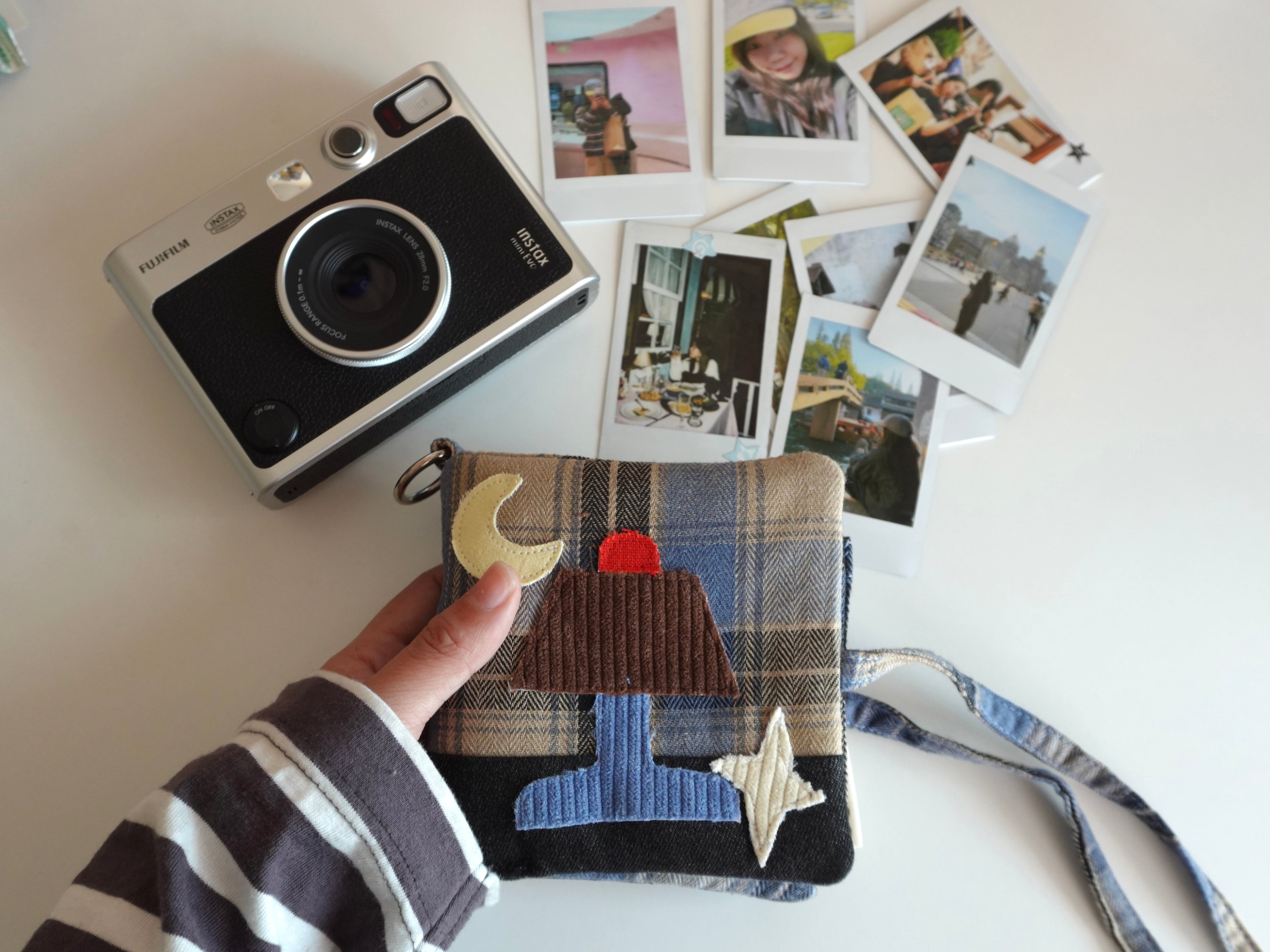 “The Lamp” – Fabric Polaroid Foto Album