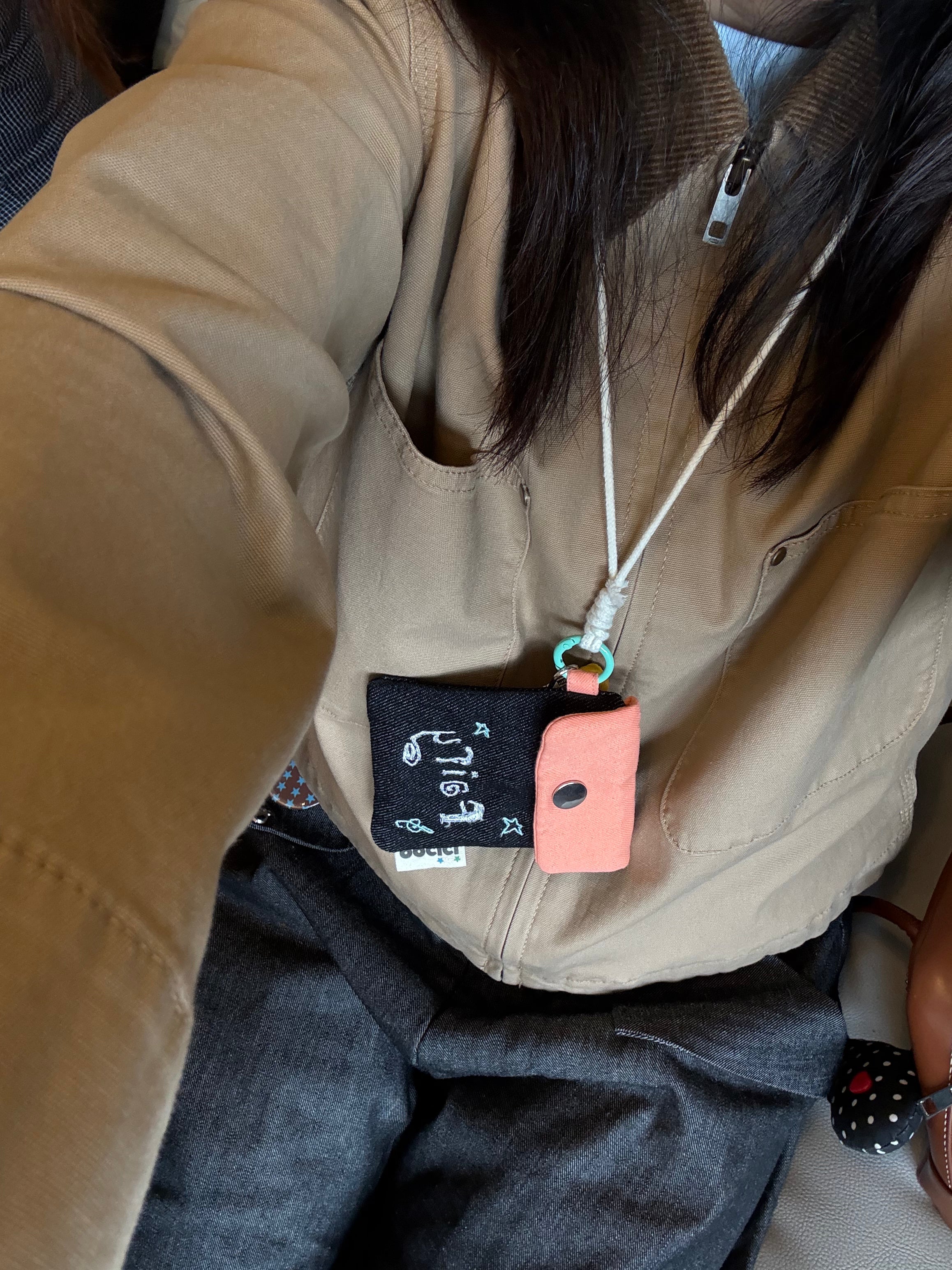 Little Wonders – mini pouch with neck strap