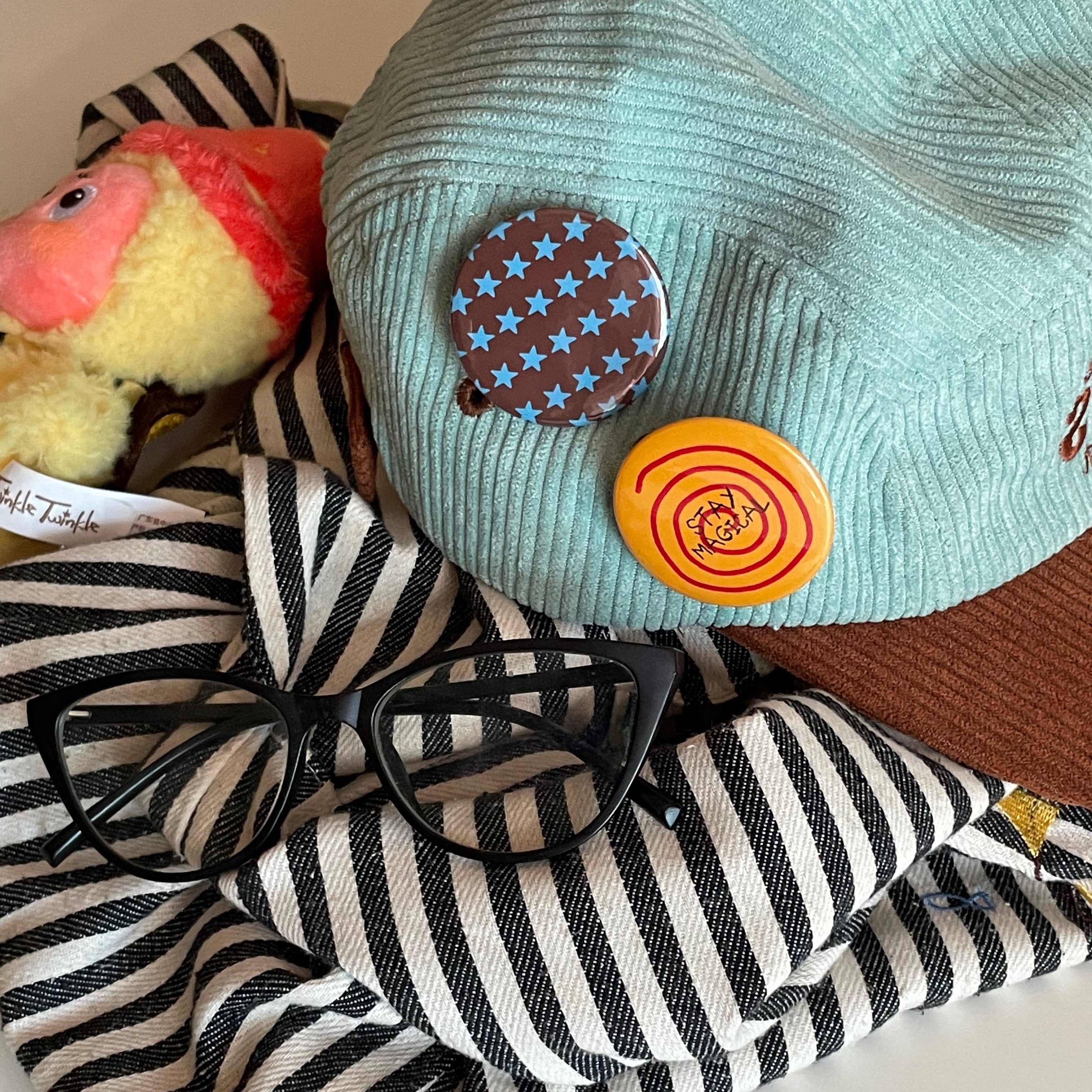 777 • PIN BUTTON SET