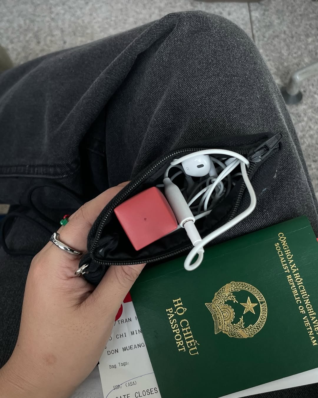 MOODY - Mini neck pouch • Túi mini Canvas đeo cổ